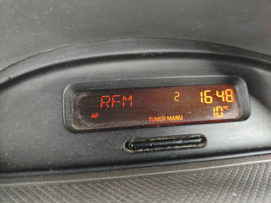 Vende -se Renault Megane Scenic Fase II Conquest