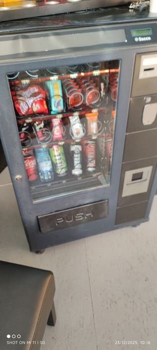 Máquina snacks - bebidas