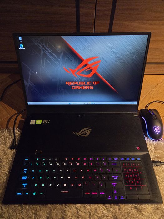 ASUS ROG Republic of Gamers  Zephyrus  S RTX2060 (6GB) / i7-8750H / 24GB RAM  / SSD 512GB