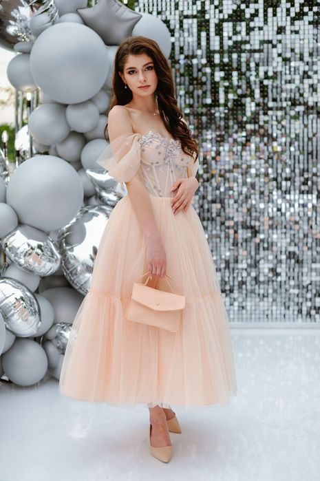 Плаття на випускний