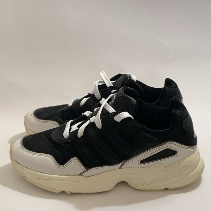 Sapatilhas Adidas Originals Yung 96 41 Preto/Branco
