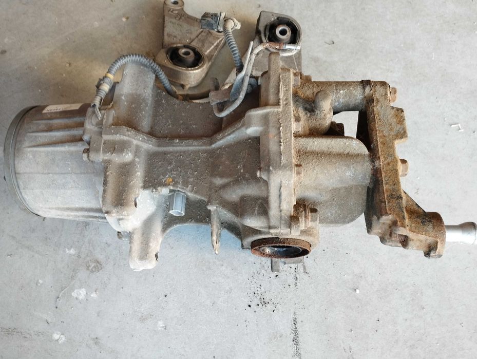 Dyfer most tył Mazda CX9 4x4  2.5