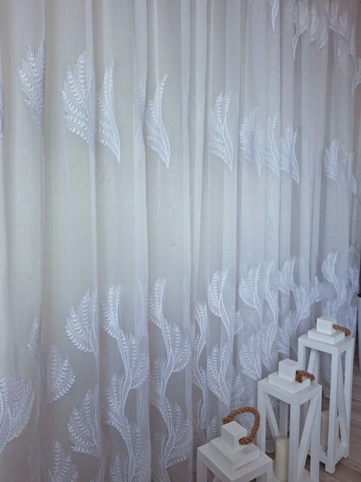 Firanka haftowana na bambusie.  Na wymiar.