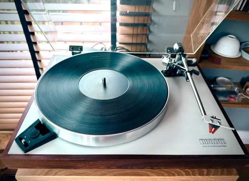 Gramofon Luxman PD264