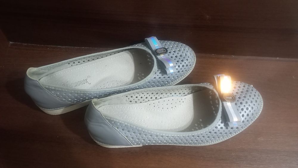 Туфлі на дівчинку