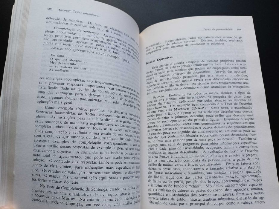 "Testes Psicológicos" por Anne Anastasi