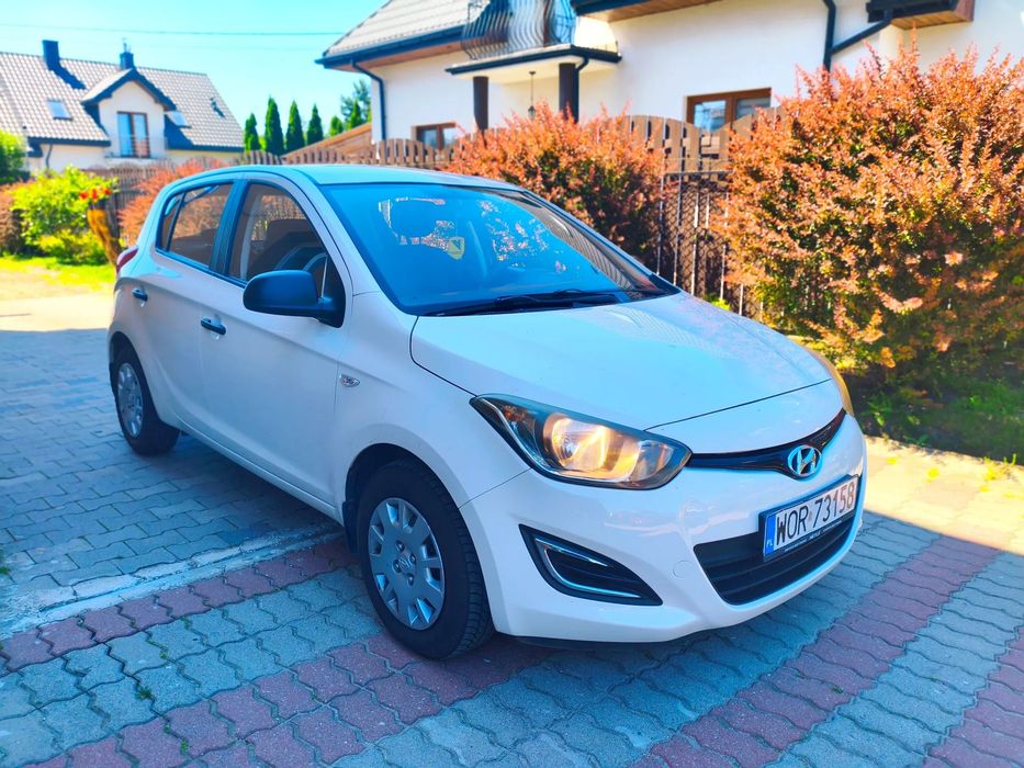 Hyundai i20 Hyundai i20 2013 klima idealny na pierwsze auto ekonomiczny gwarancja