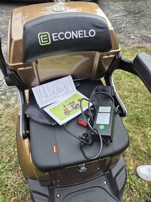 Trzykołowy skuter dla seniora