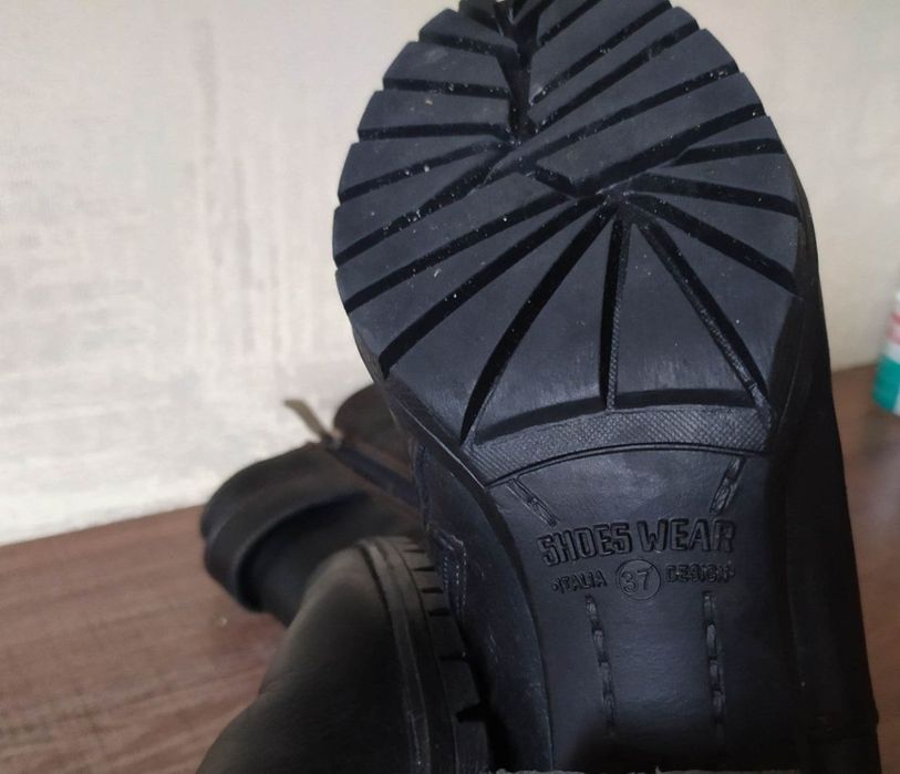 Сапоги женские зимние, кожаные, производства Италии