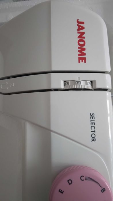 Maquina costura JANOME PINK 12 NOVA