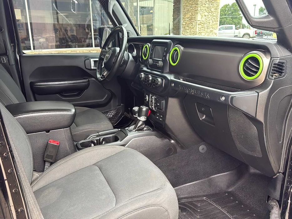 Jeep Wrangler Unlimited Sport S      2018