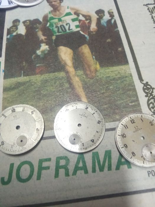 Quatro mostradores Omega. Raros .