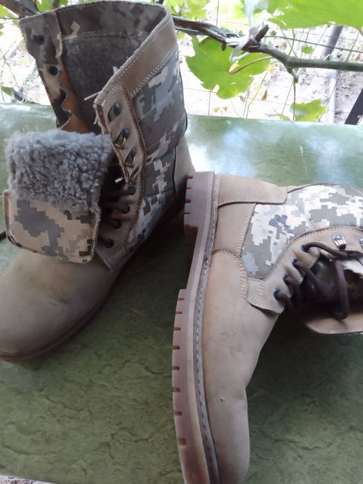 Срочно продам военные берцы