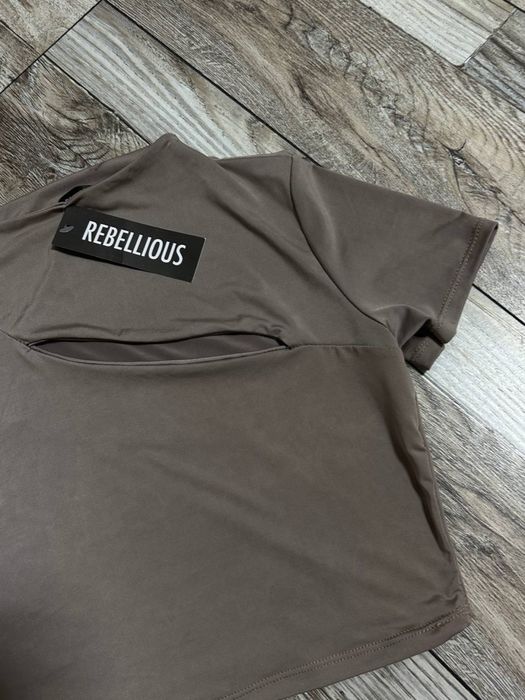 Топ rebellious розмір xs,s