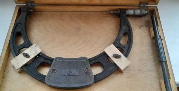 Микрометр гладкий с ценой деления.СССР Новый. 1982 год выпуска