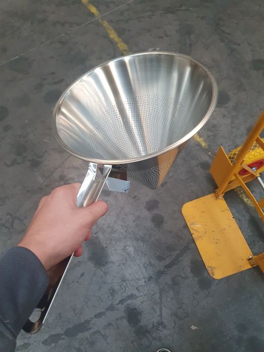 Large New Chinese Strainer64739226984707122