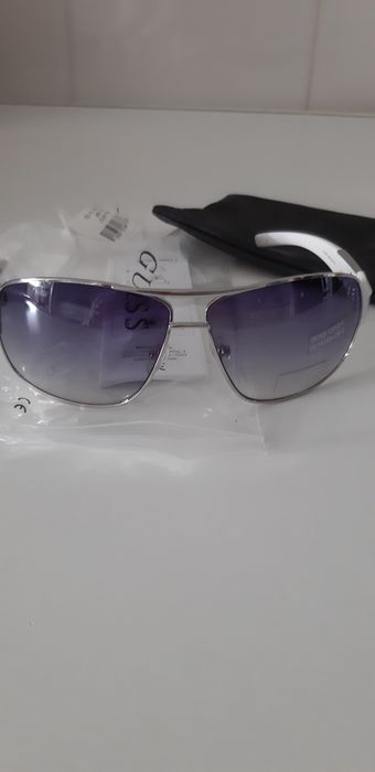 Óculos de sol guess de homem originais e novos
