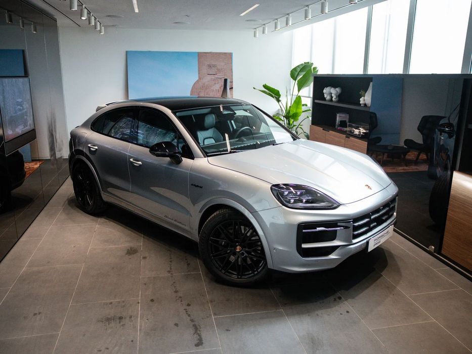 Porsche Cayenne Coupé E-Hybrid Black Edition