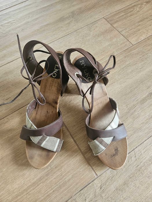 letnie buty ze skóry z drewnianym obcasem RYŁKO r. 37