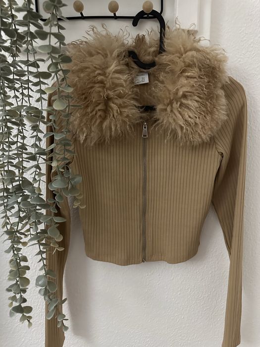 Casaco justo com pelo