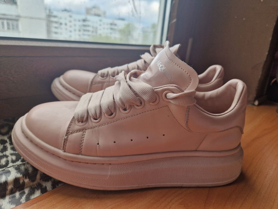 Продам женские кросовки Alexander mQueen