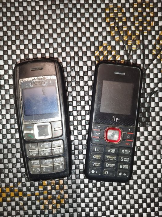 Набор из 3 телефонов