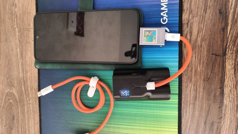 Power Bank micro 10 000mAh. QC, PD in-20W/out-20W