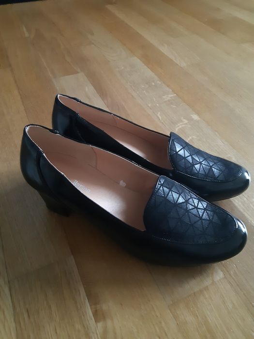 Buty damskie roz. 39 obcas