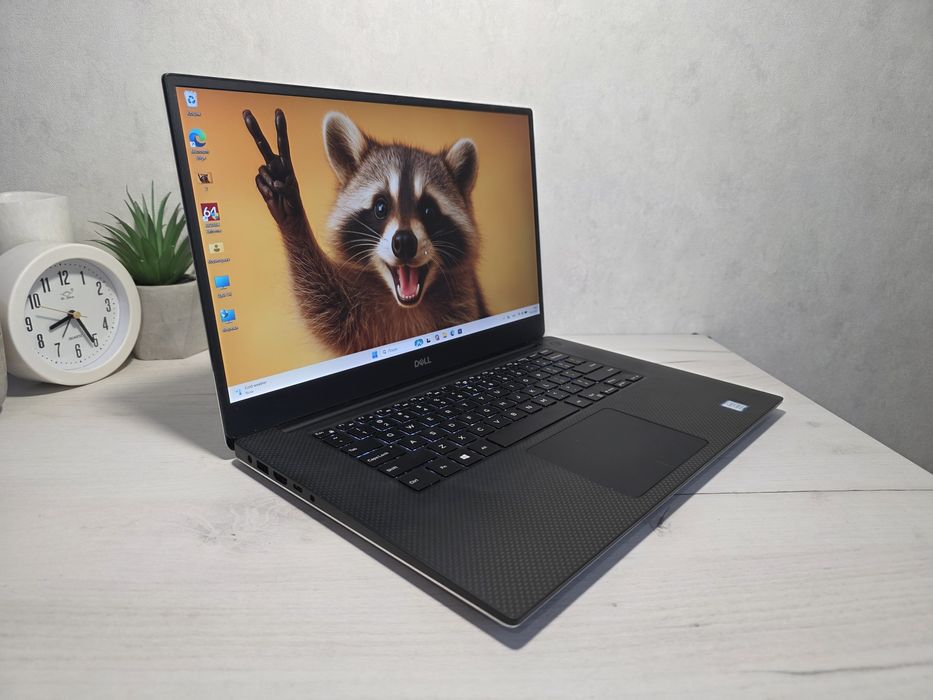 Потужний Тонкий Dell Precision 5540 15,6"  i5-9400H 8/256GB FullHd IPS