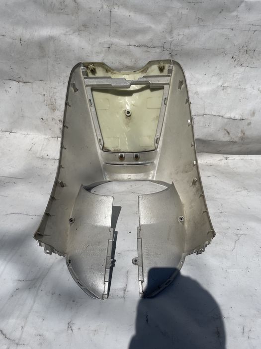 Продам Передний пластик клюв на honda lead 48 Оригинал разборка