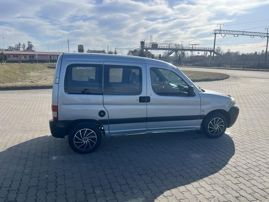 Продам пежо Партнер