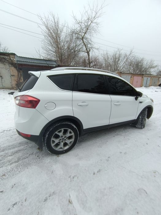 Продам Ford Kuga 2012р 2,5Т бензин