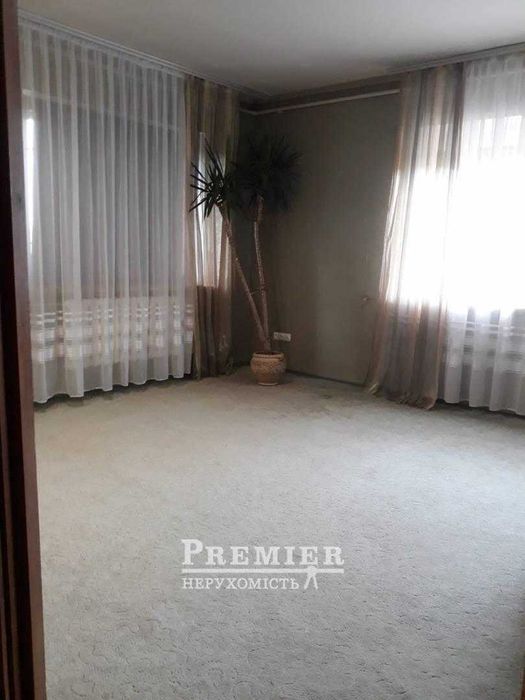 Ваш куточок спокою на Слободці – будинок з ремонтом і садом