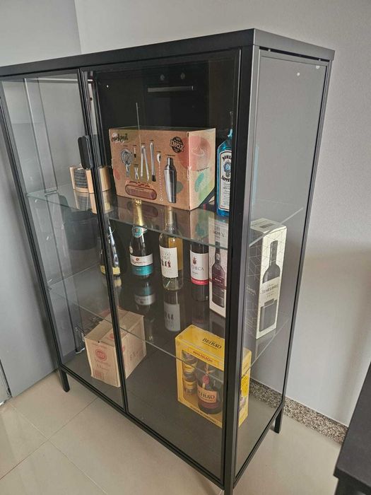 Vitrine Rudsta como nova