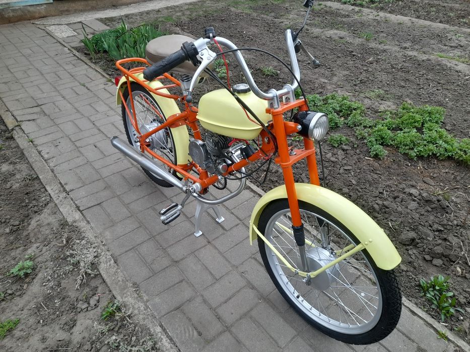 Лёгкий мопед Рига 13( после реставрации).