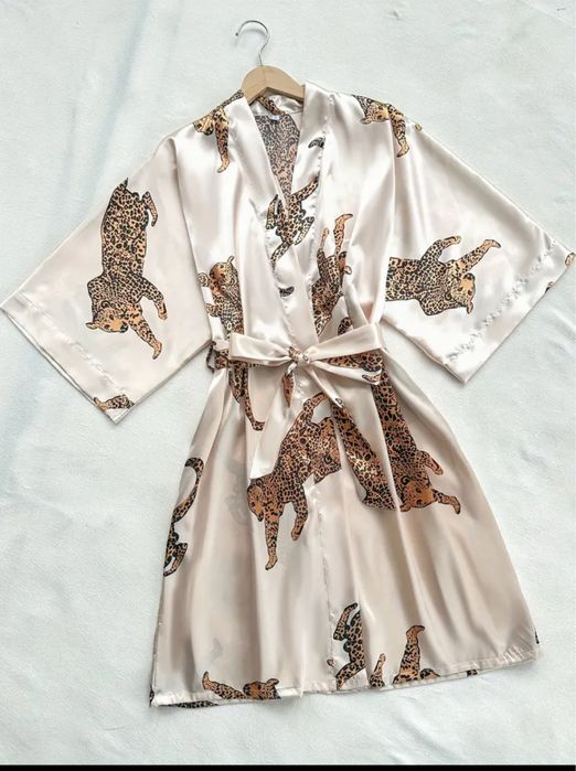 Nowy Damski satynowy szlafrok