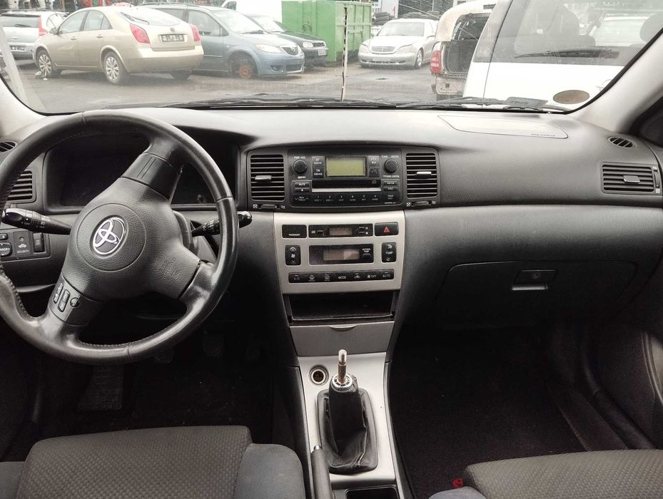 Toyota Corolla E12 kombi 1.4 D4D 2004r. Element wnętrza  Czytaj opis !
