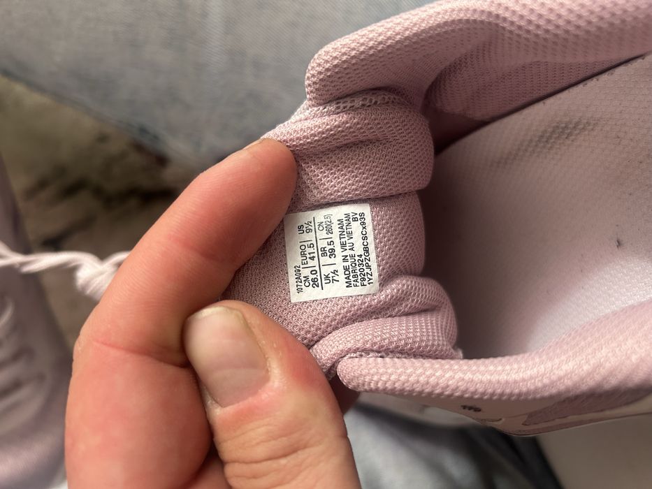 Кросівки жіночі Asics Gel-tactic 12