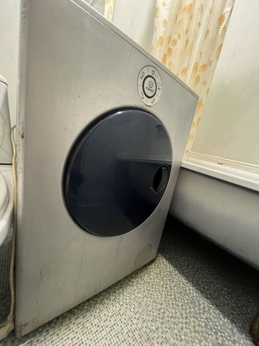 Indesit серії Moon