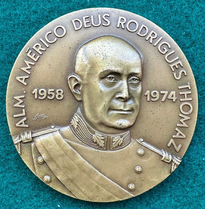 Medalha Almirante Américo Thomaz