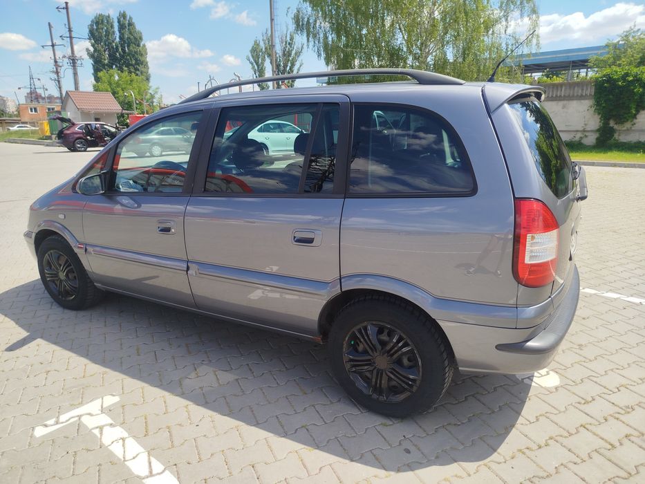 Продам Opel Zafira