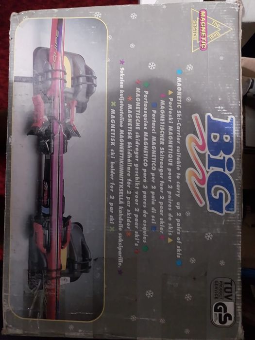 Suporte magnetico para 2 pares de skis