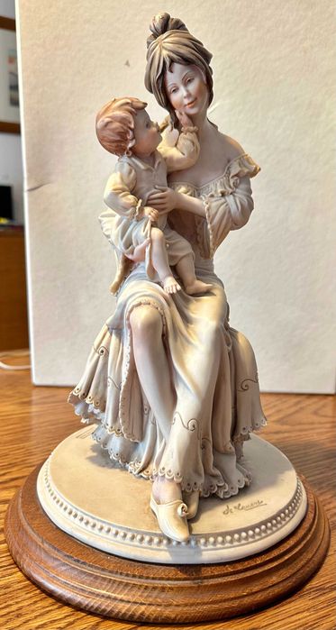 Boneca porcelana