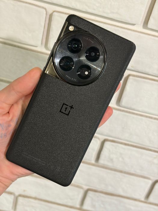 OnePlus 12 Телефон