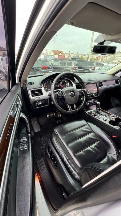 ОФІЦІЙНИЙ VW Touareg FL Фольксваген Туарег 2015р 3,0 дизель CRCA 8АКПП