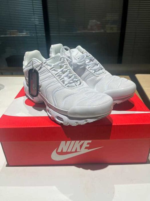 Pasuje bardzo dobrze do ubrań. Rozmiar.43