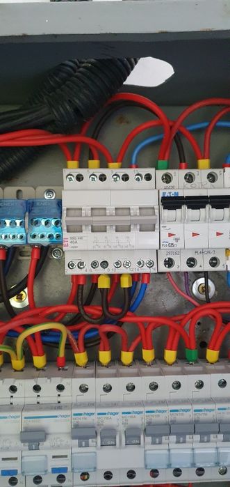 Послуги Послуги електрика від розетки до проводки!
Монтаж проводки, пр