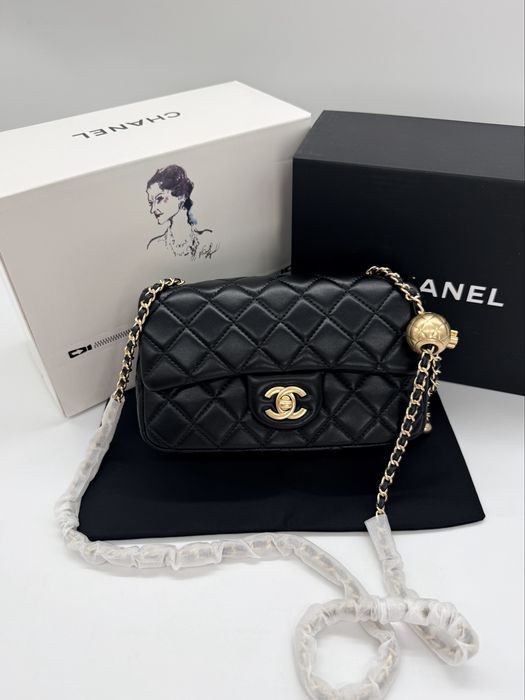 Сумка Chanel Mini 20 Classic Flap Bag коричнева, біла, чорна