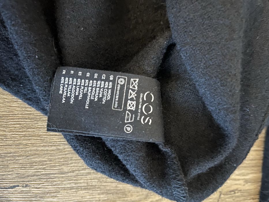 Светр гольф cos чорний вовна,m-s,38