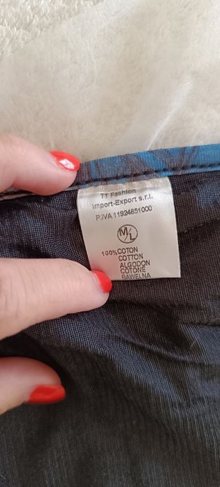 Vestido preto de lantejoulas